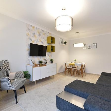 Kiralykut 1 Apartman - Ingyen Parkolas, Bicajok, Ac Székesfehérvár Exterior foto